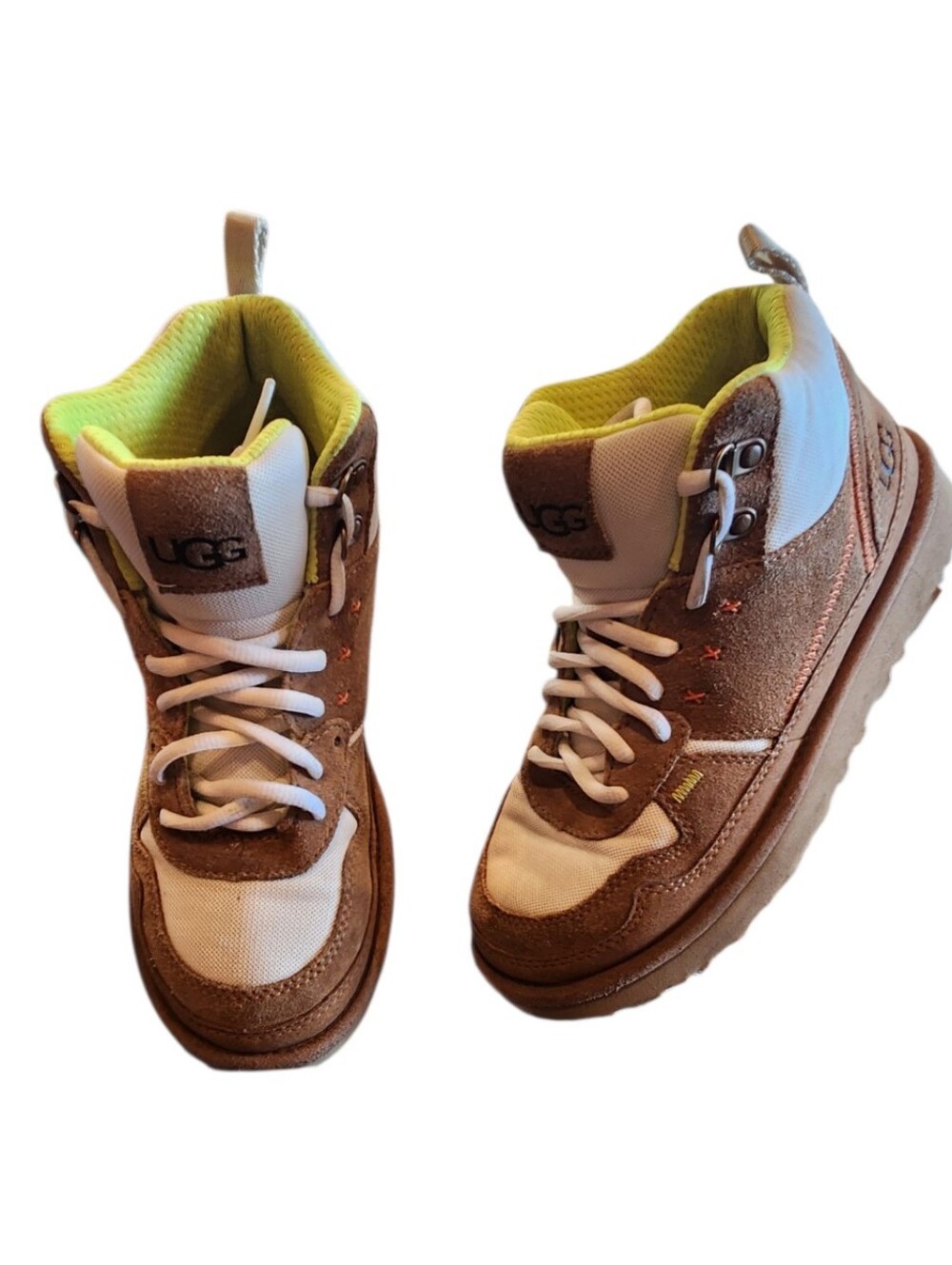 UGG Highland Hi Heritage Sneaker Boots Size 6.5 Chestnut Brown Streetwear Retro